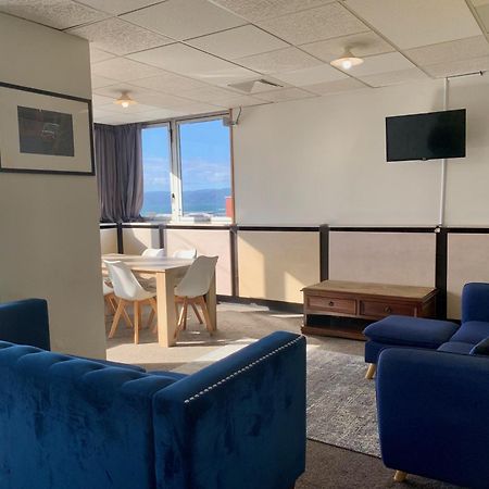 Wellington Hotel エクステリア 写真